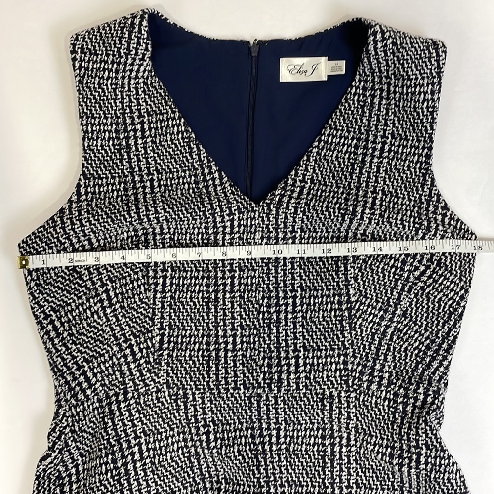 ELIZA J Fit and Flare Dress - Picture 10 of 12